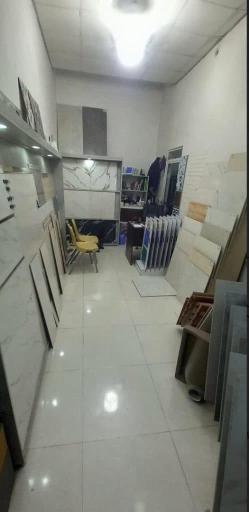 فروشگاه کاشی سرامیک حسنی در زنجان