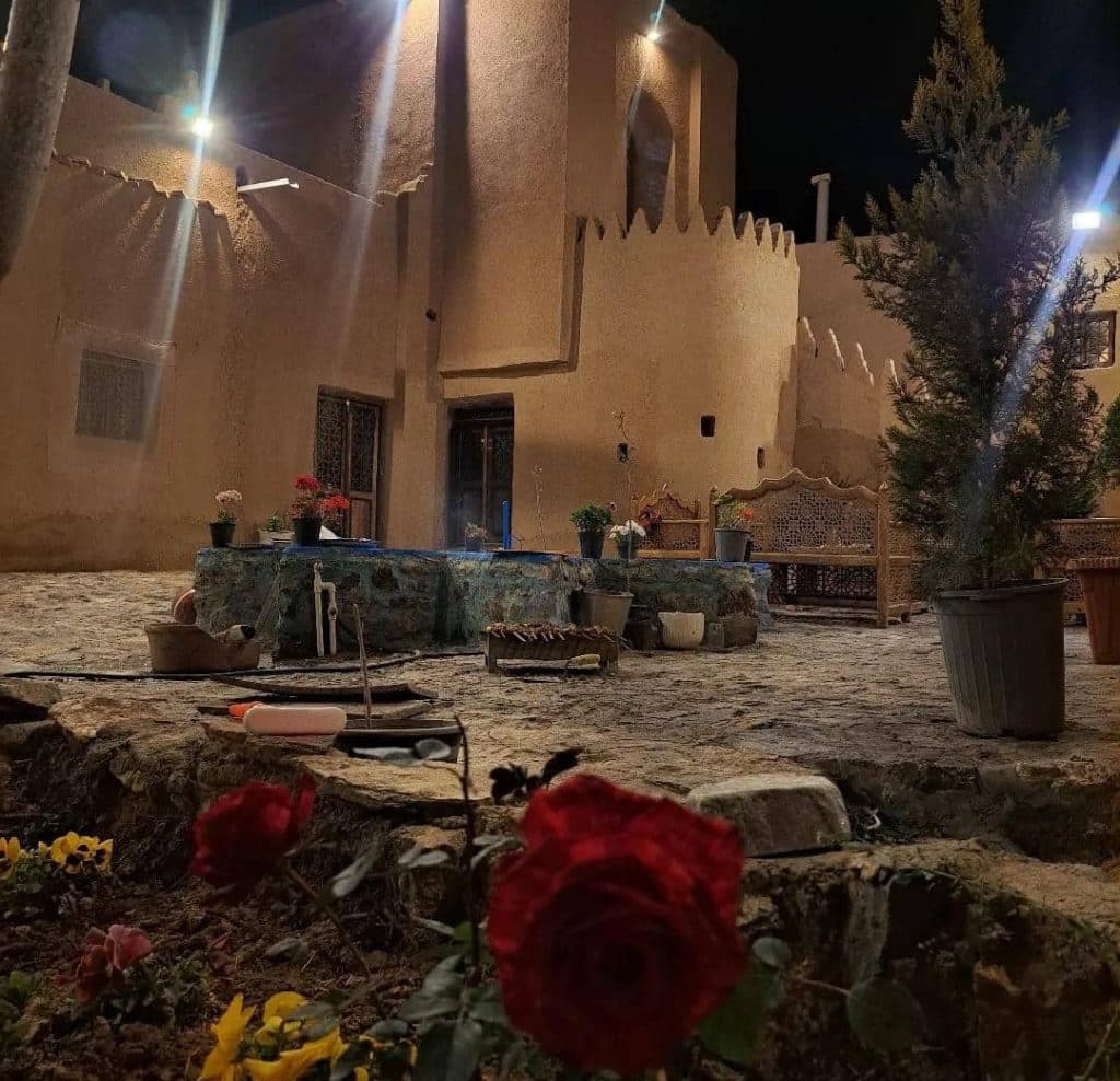 اقامتگاه بومگردی تیکن در گلپایگان