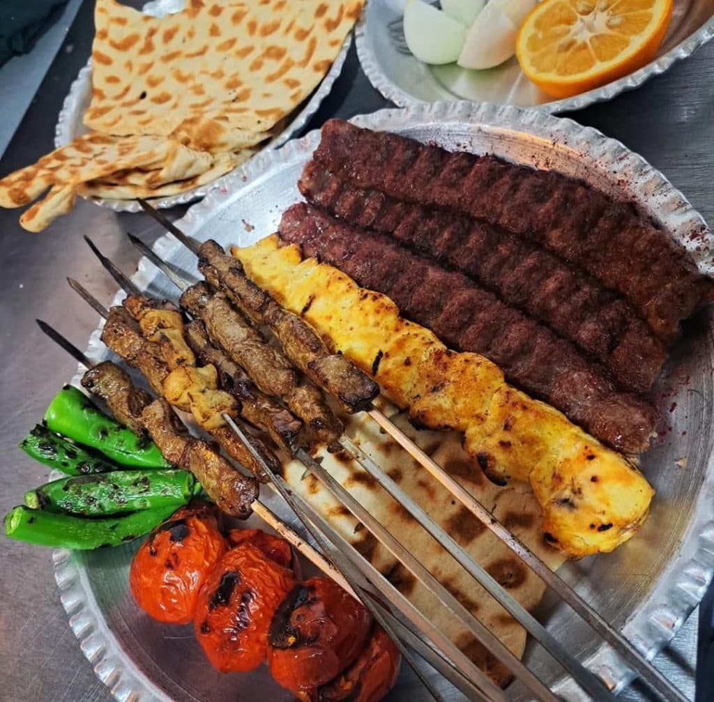 کبابی المهدی در محمدیه قزوین