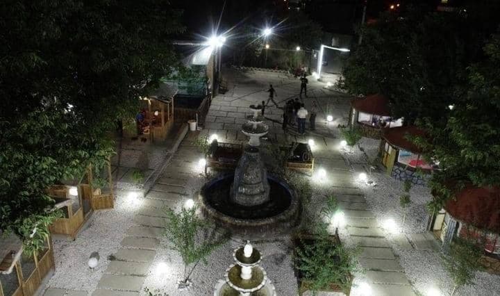 باغ رستوران یادگار در الیگودرز