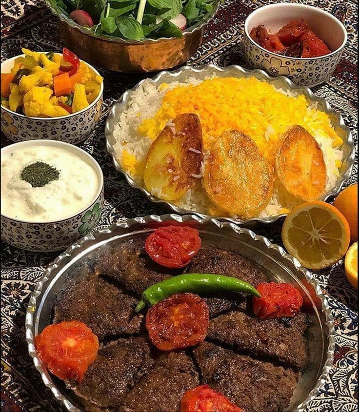 باغ رستوران طلوع در دزفول