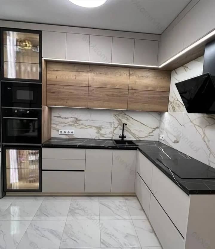 طراحی و اجرای کابینت ام دی اف و های گلاس لرد آذین در هشتگرد