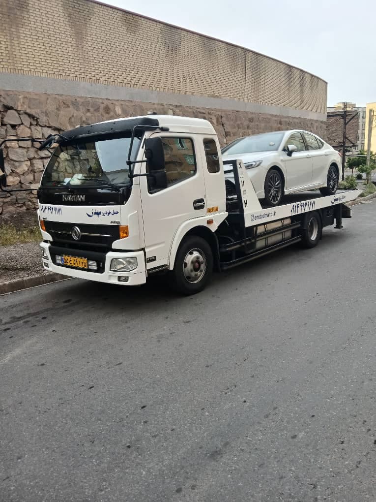 امداد خودرو و یدک کش حسین پور در مرند