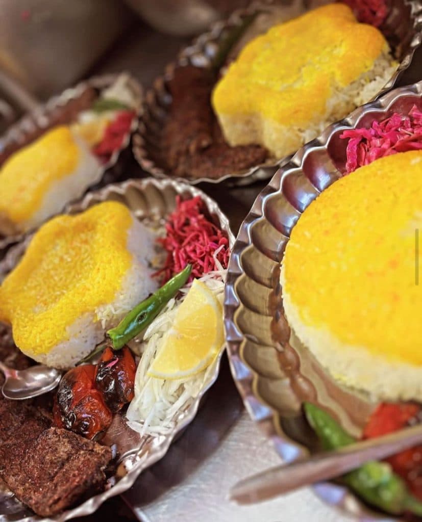 کبابی رهگذر شعبه مرکزی مراغه