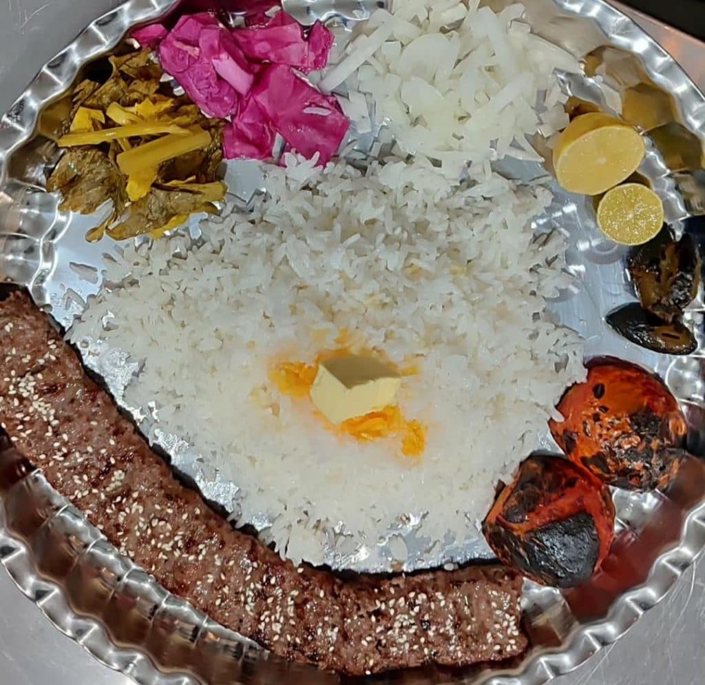 کباب ذغالی آتا بناب کیش