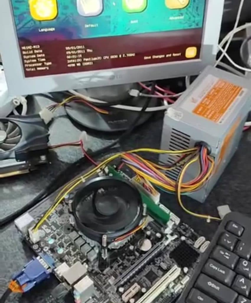 آموزشگاه تعمیرات بردهای الکترونیکی io در شیراز