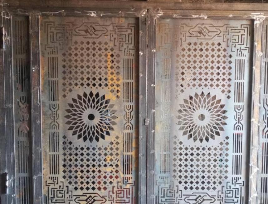 جوشکاری درب و پنجره ارجمند در یاسوج