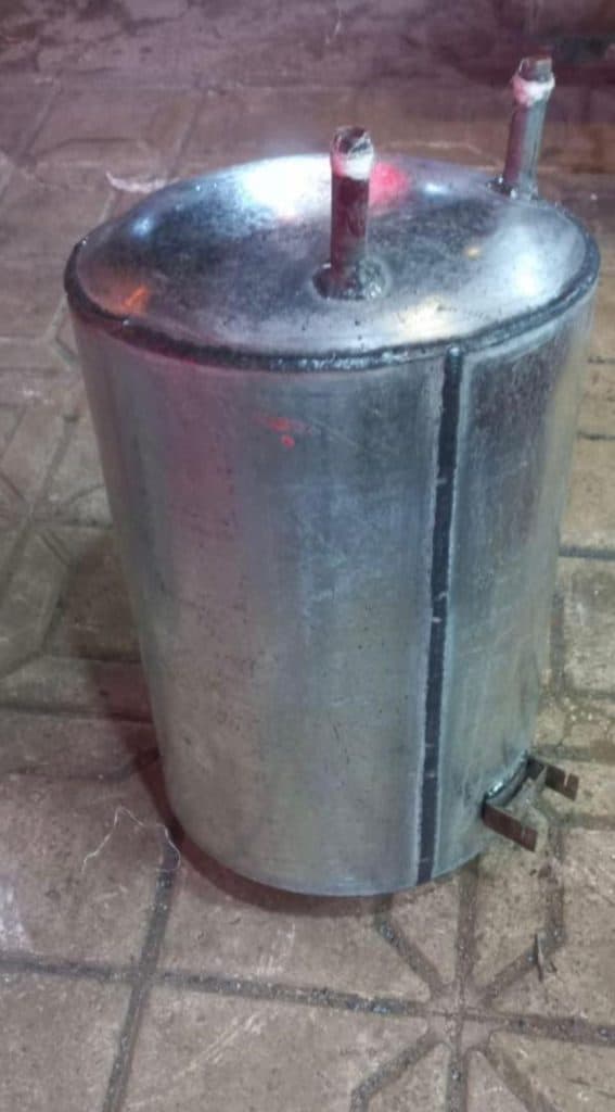 ساخت تخصصی مخزن آبگرمکن زارع در شیراز