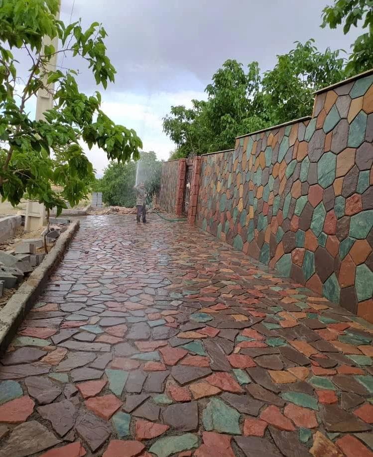 سنگ مالون محمدی در لواسان