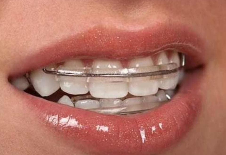 کلینیک تخصصی دندانپزشکی شهید بهشتی در بلوار جمهوری یزد