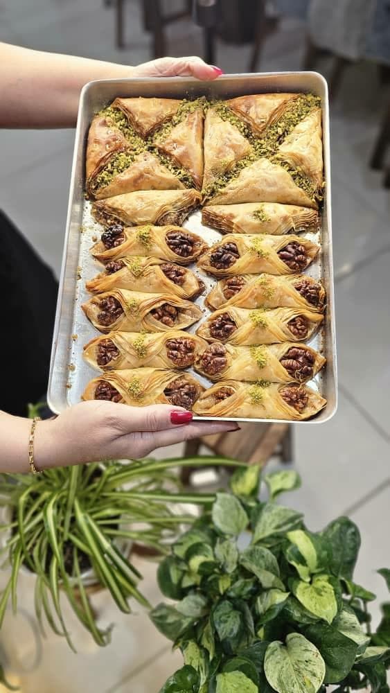 آموزشگاه کیک و شیرینی سمیه زکی زاده در ماهشهر