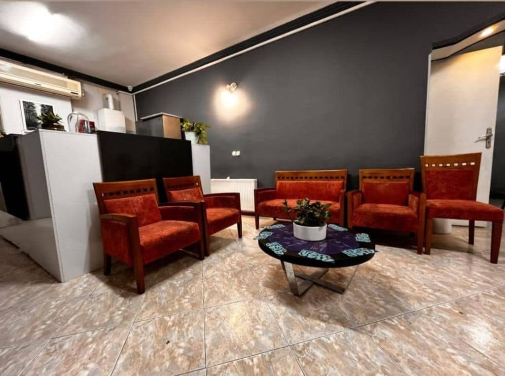هنرستان غیردولتی دخترانه هنرهای زیبای ایران در مشهد