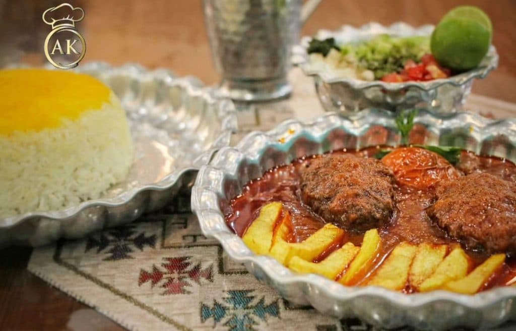رستوران سنتی آکوله در معلم رشت