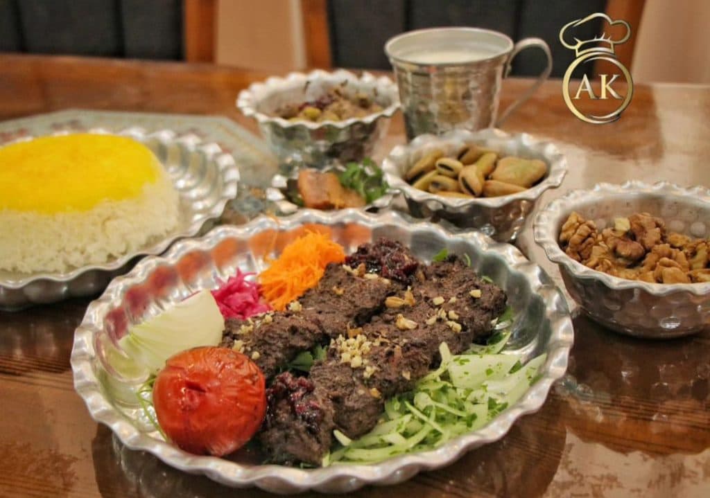 رستوران سنتی آکوله در معلم رشت