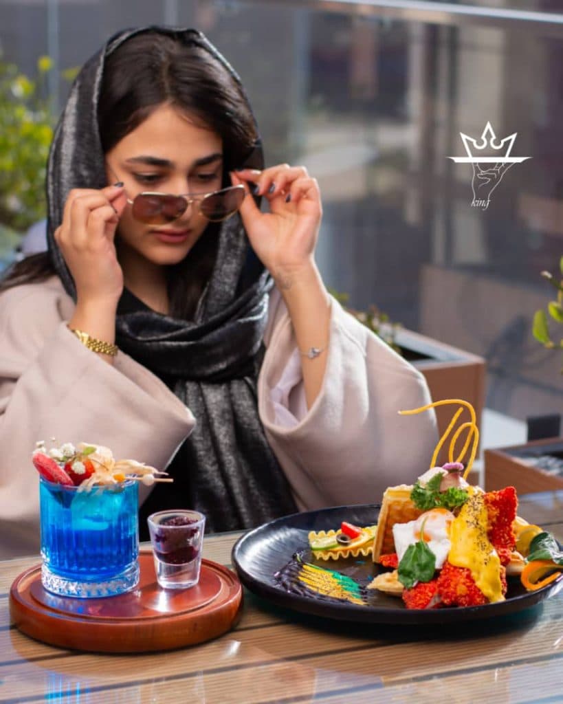 فست فود کینگ در هوشنگ مرادی کرمان