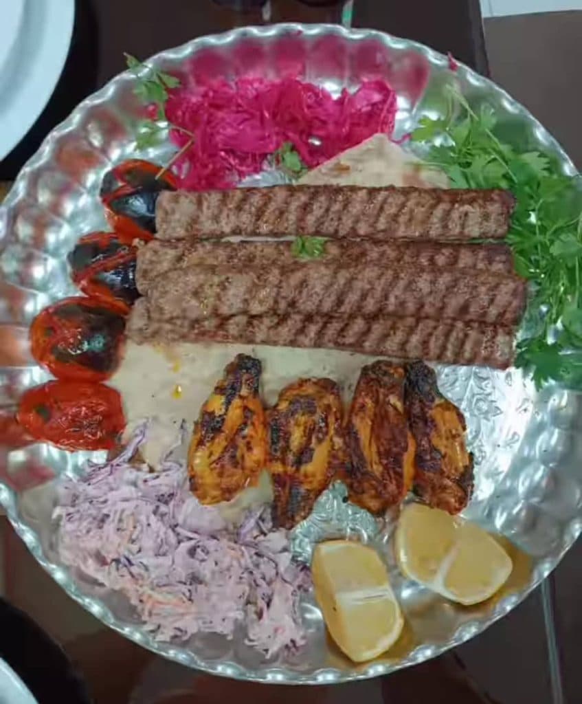 رستوران شب نشین شهرکرد