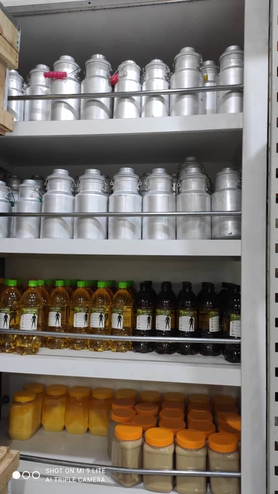 کره و روغن زرد گاوی ابراهیمی در مشهد