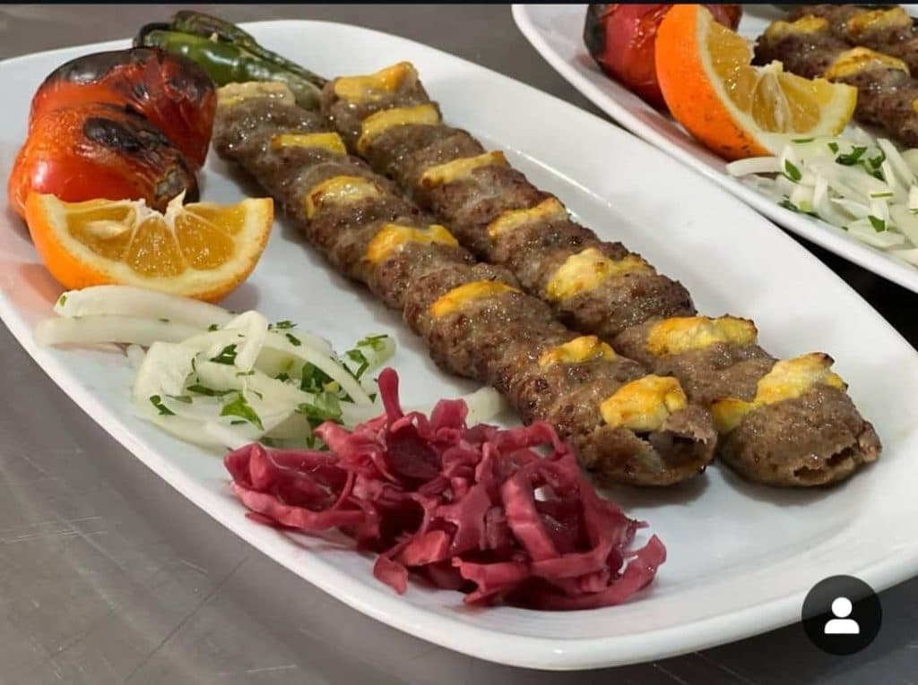 هتل سه ستاره ایران زمین در دورود