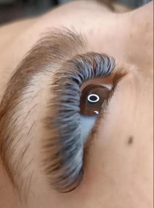 مرکز تخصصی اکستنشن مژه روژا در دکتر حسابی شاهین شهر