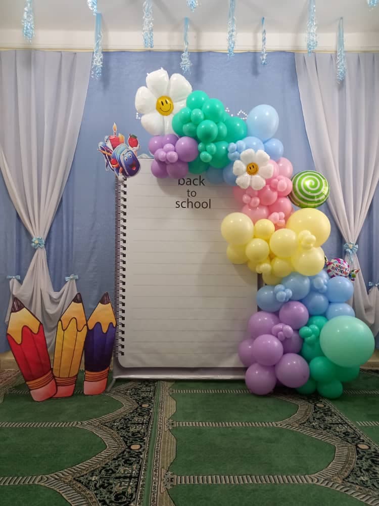 بادکنک آرایی دیزاین ژیکال در سنقزوکلیایی