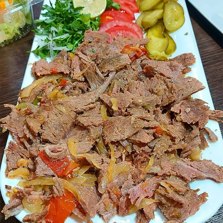 رستوران شایان در میدان سهند سرعین