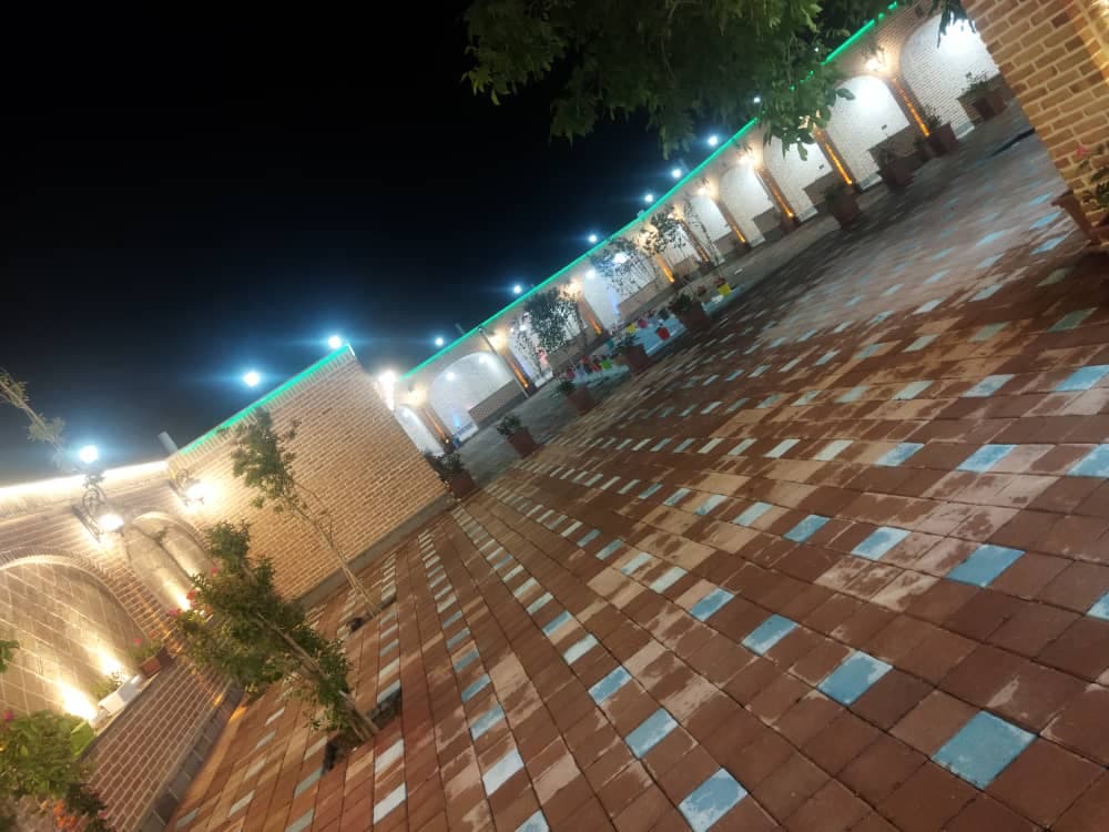 کافه رستوران سنتی آنا در جاده امامزاده ارومیه