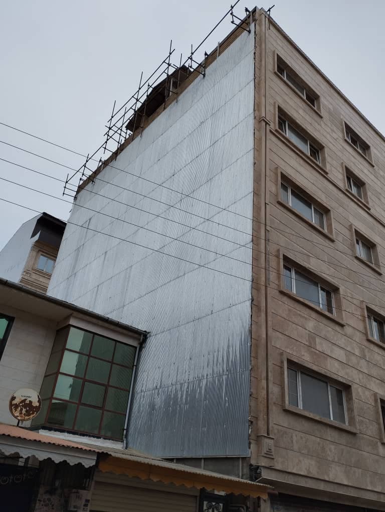 داربست فلزی امین لطفی در آستانه اشرفیه