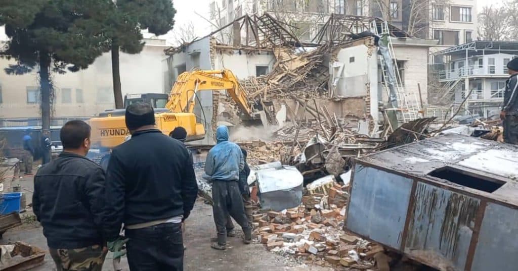خاک برداری و گودبرداری جهان نما در تهران