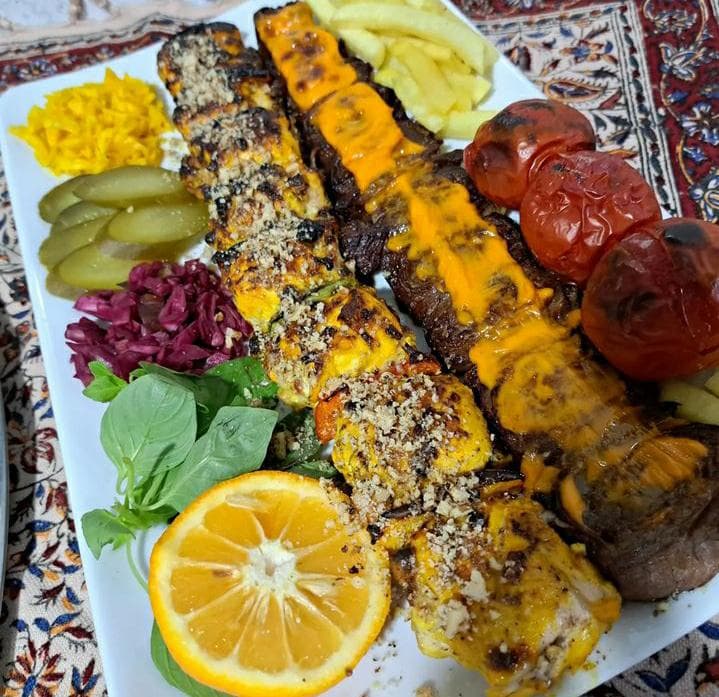 سفره خانه سنتی نگار در اصفهان