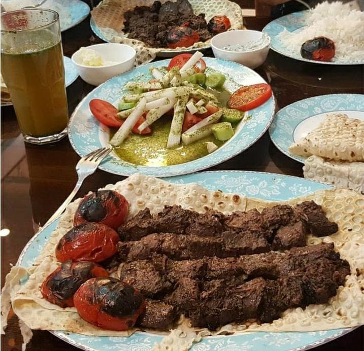 رستوران سنتی خان بابا در خرم آباد
