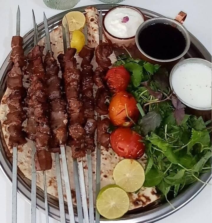 رستوران میزبان در کوی علوی اهواز