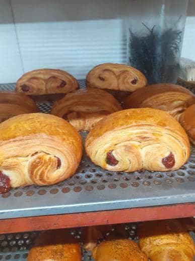 نان فانتزی آردینه در محله گرگان تهران