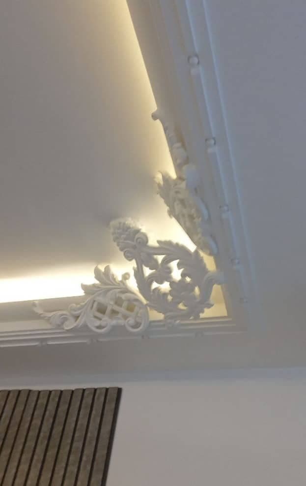گچکاری مدرن ساختمان منصوری در ملکان