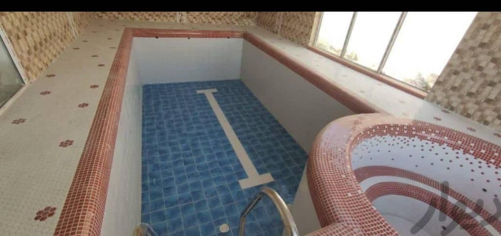 کاشی کاری استخر البرز در مشهد