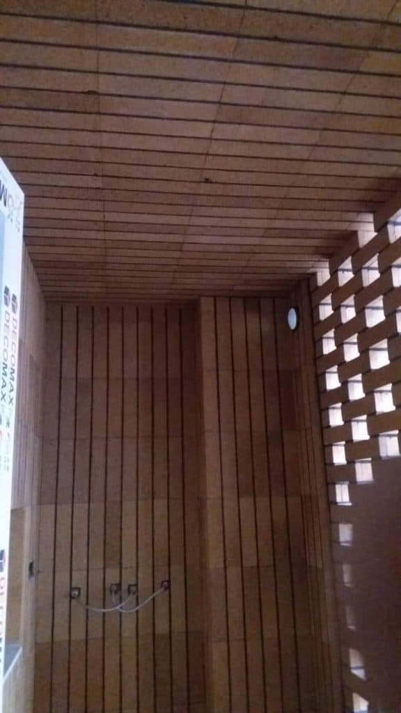 اجرای نما آجر و رومی ساختمان طلایی در همدان