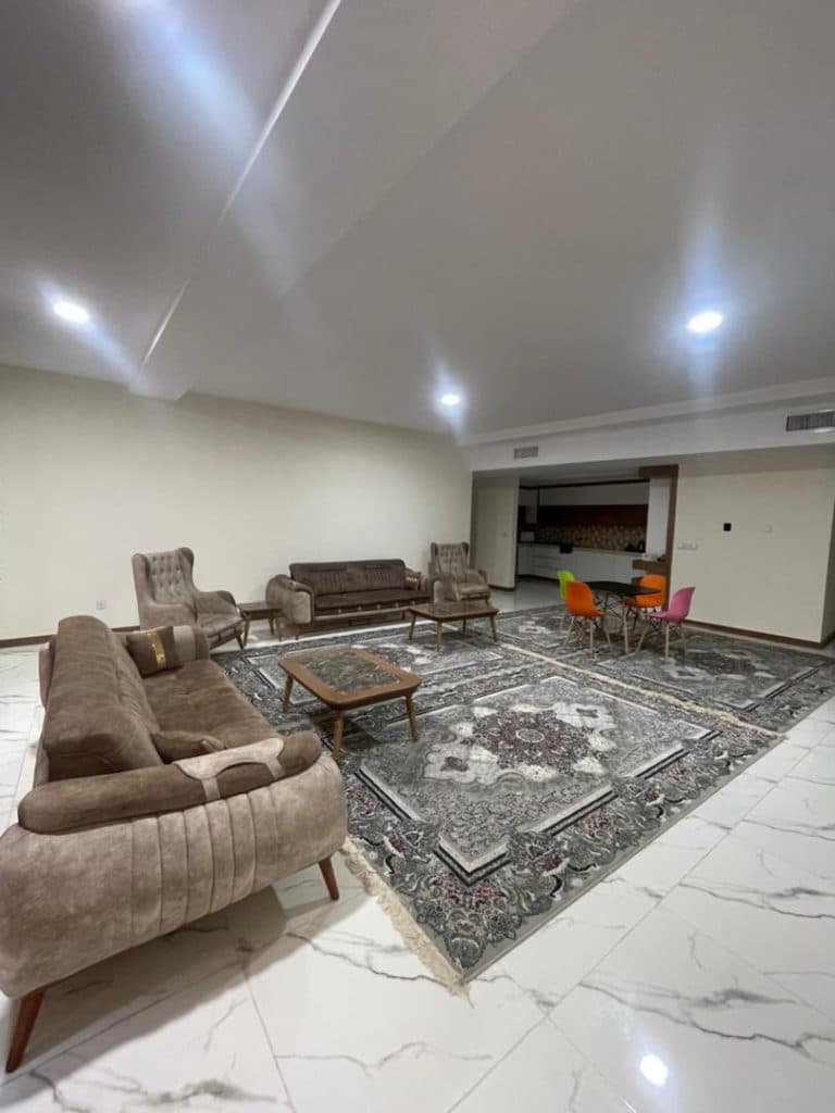 هتل آپارتمان کومسای اورمان تخت