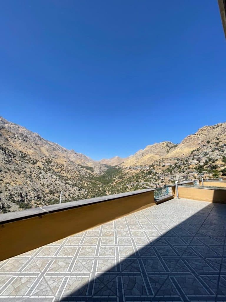 هتل آپارتمان کومسای اورمان تخت