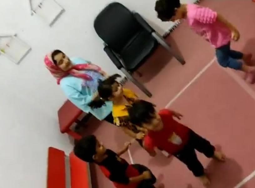 باشگاه پرورش ذهن زهرا ابراهیمی در بلوار شهدا جیرفت