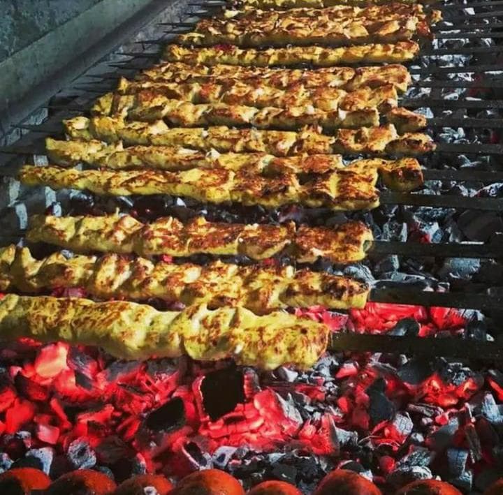 کباب ساطوری بناب باباطاهر در همدان