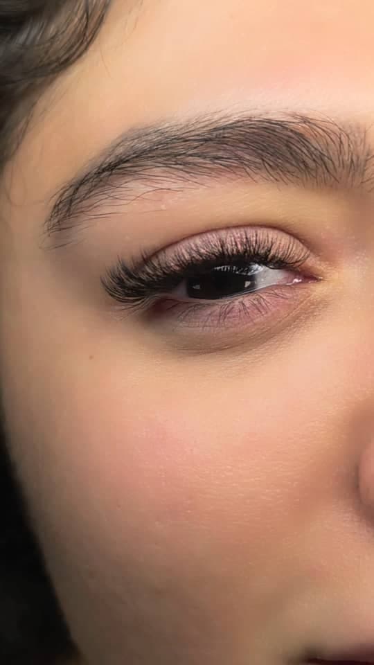خدمات تخصصی اکستنشن مژه مریم محبی در تهران