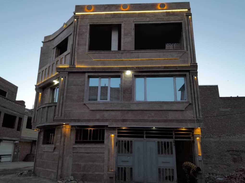 نصب کاشی و سرامیک یادیار در بوکان
