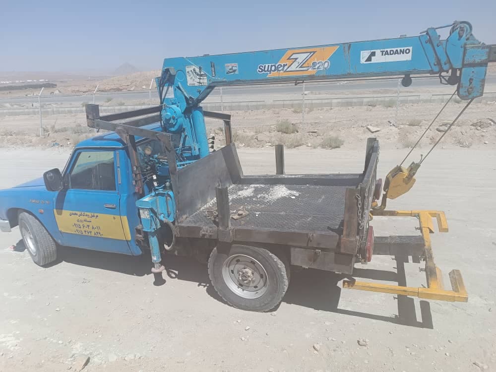 یدک کش و جرثقیل حسن محمدی در بیرجند