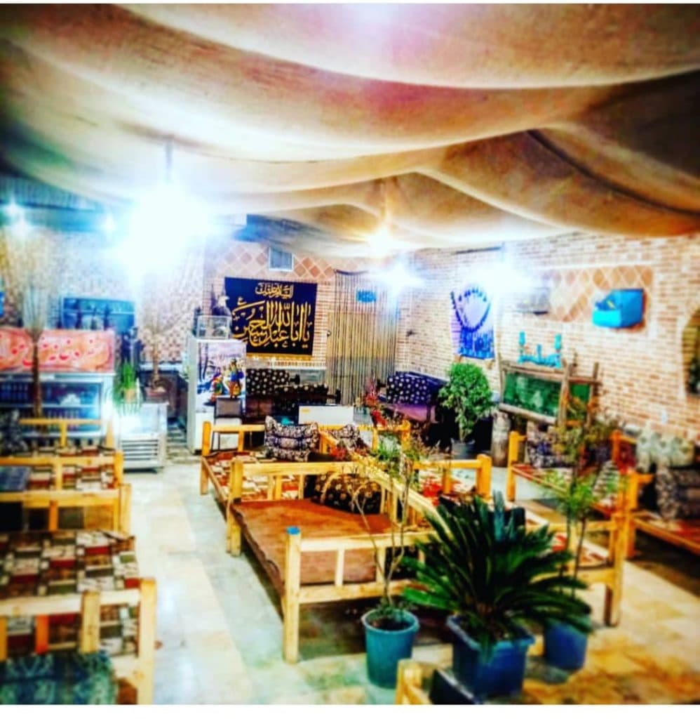 سفره خانه سنتی مولانا در خیرآباد فلاورجان