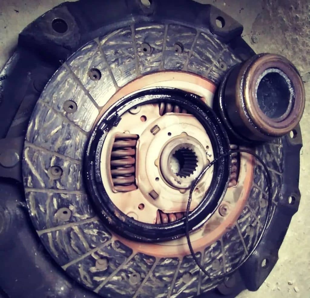 کلینیک تخصصی تعمیرات خودرو رسولی در بهشهر