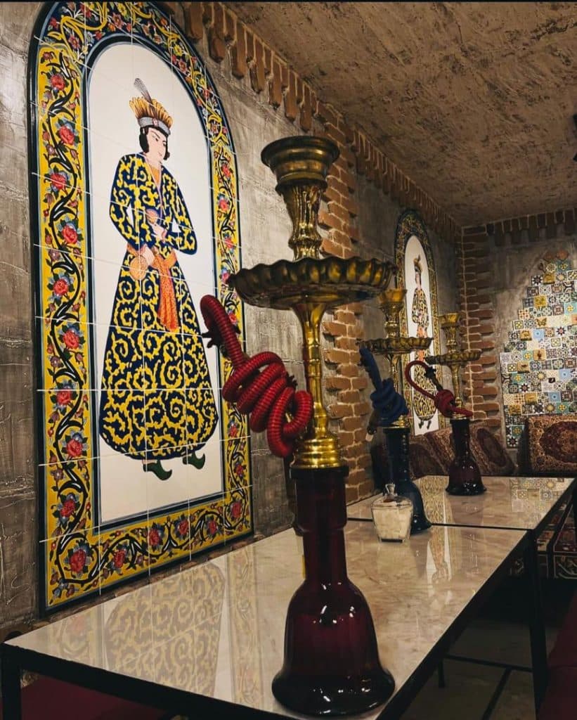 چایخانه و دیزی سرای پاتوق در پردیس