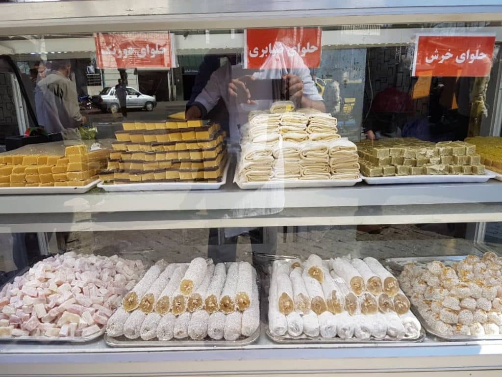 رشته خشکار سنتی برگریزان در رشت