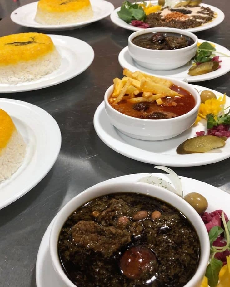 بیرون بر و آشپزخانه مسلم چابهار