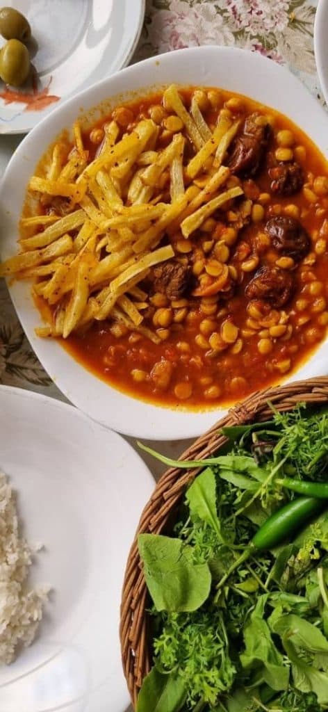 بیرون بر و آشپزخانه مسلم چابهار