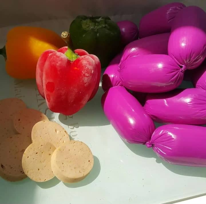 سوسیس و کالباس خانگی مس فود رشت