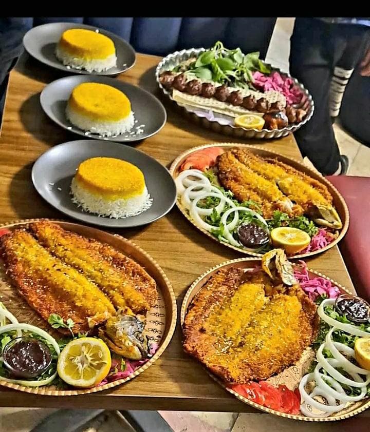 کافه رستوران ایرانی دایان لانژ در فشم تهران